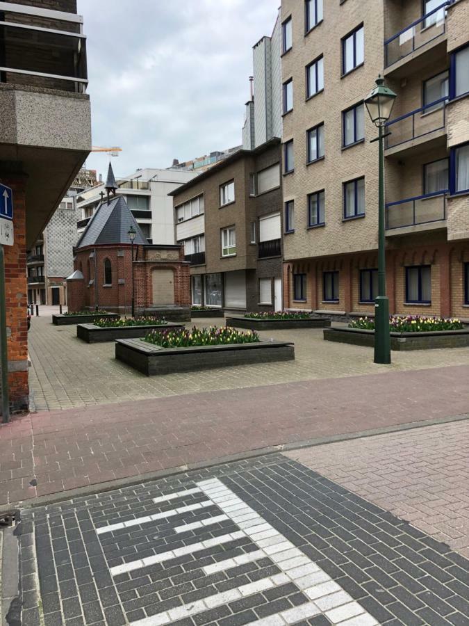 Vakantie Verhuur Gelijkvloers appartement SOL Y MAR Knokke-Heist Buitenkant foto