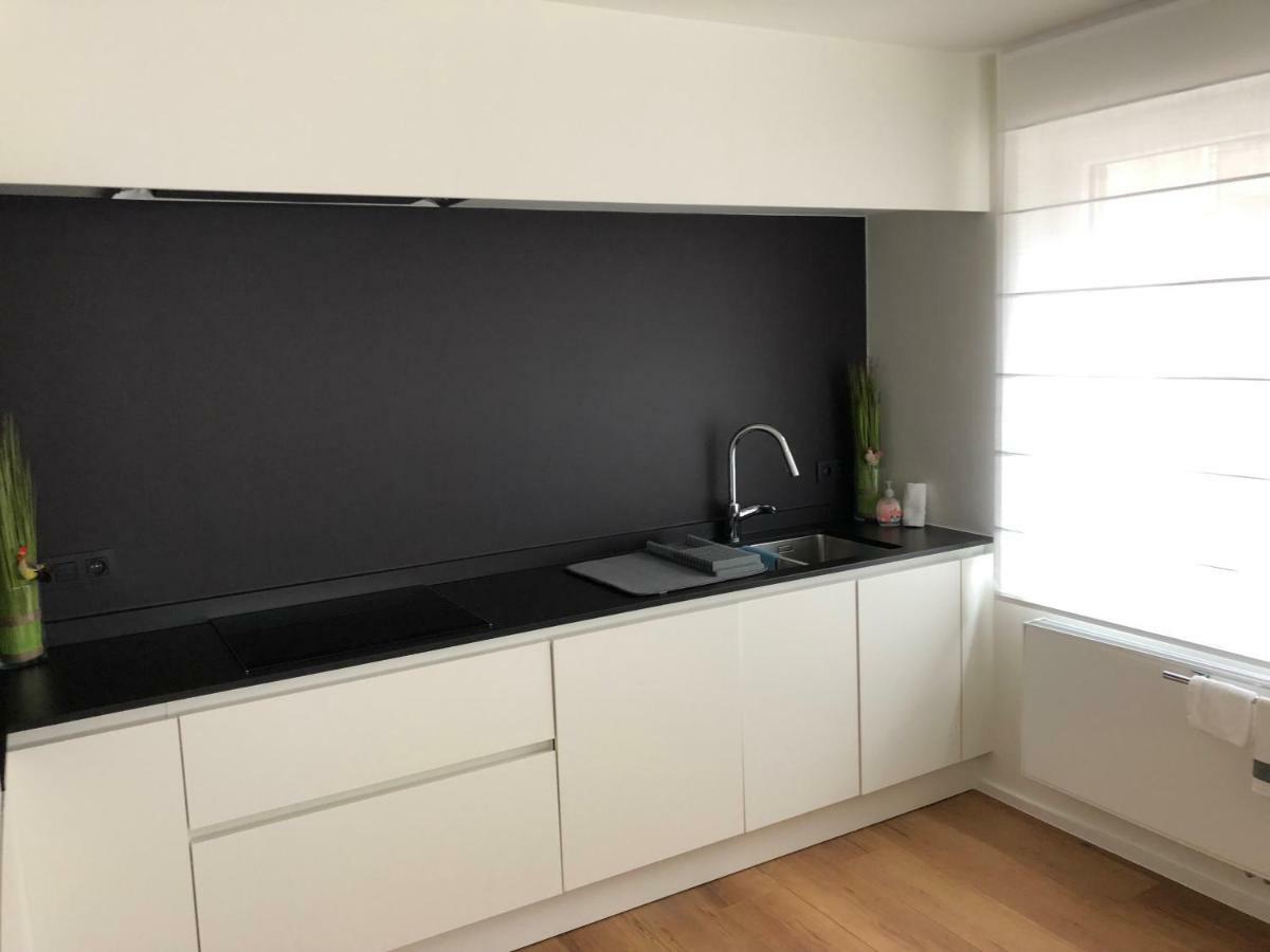 Vakantie Verhuur Gelijkvloers appartement SOL Y MAR Knokke-Heist Buitenkant foto