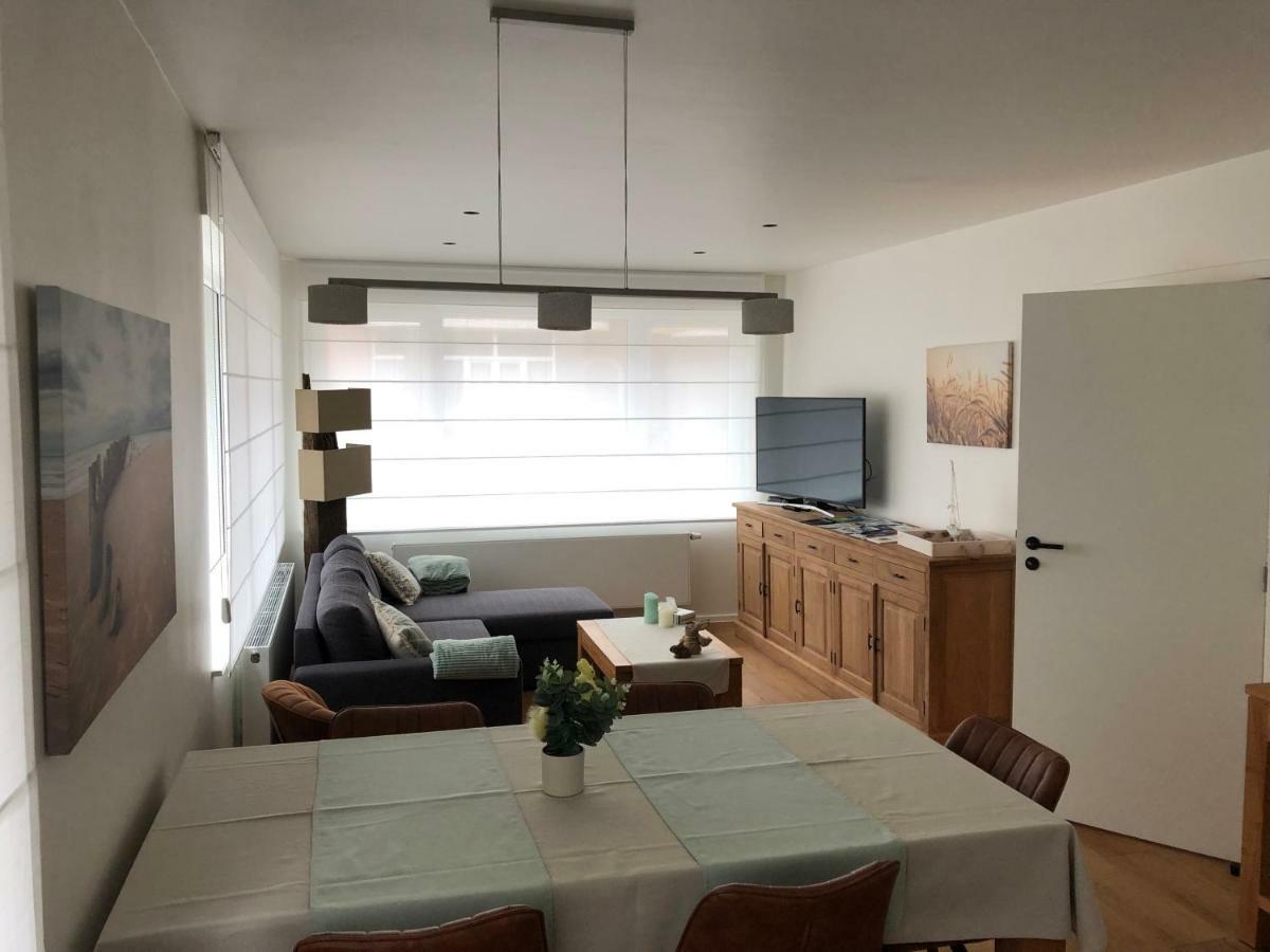 Vakantie Verhuur Gelijkvloers appartement SOL Y MAR Knokke-Heist Buitenkant foto